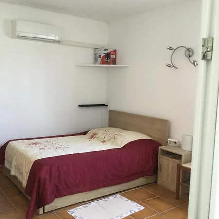 Prázdninový dům Maison Au Calme Avec Terrain Et Vue Sur La